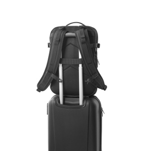 DALLAS. Sac à dos de voyage en polyester 600D recyclé haute densité pour ordinateur portable de 17.3 pouces 7