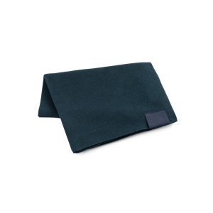 SERENITY. Écharpe en polyester recyclé (100% rPET) avec détail cousu pour la personnalisation 4