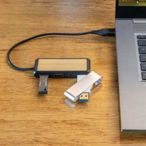 Hub USB à double entrée en plastique et en bambou  RCS Link 4