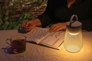 Lampe de table rechargeable par USB en plastique RCS Aurora 9