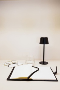 Lampe de table rechargeable par USB en plastique RCS Zenic 14