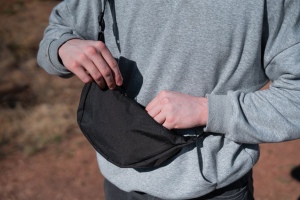 Sac banane en bandoulière en rPET AWARE™ Crescent 23