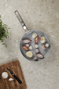 VINGA Poêle 25 cm en aluminium RCS Alte 6