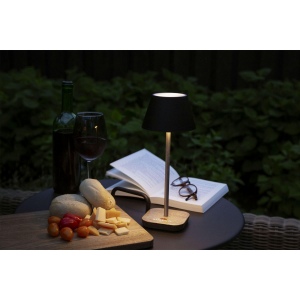 Lampe de tablet rechargeable au design épuré et élégant de la marque Wooosh 8