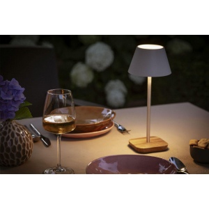 Lampe de tablet rechargeable au design épuré et élégant de la marque Wooosh 9