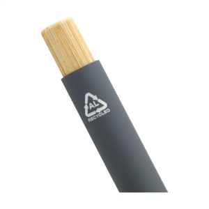Stylo à bille mince à encre bleue avec un corps en aluminium 100% recyclé avec finition caoutchoutée 28