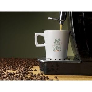 Mug moderne en céramique de haute qualité et 5% de céramique recyclée. Pourvu d'une couche supérieure mate. 17