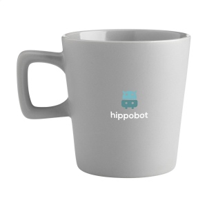 Mug moderne en céramique de haute qualité et 5% de céramique recyclée. Pourvu d'une couche supérieure mate. 8