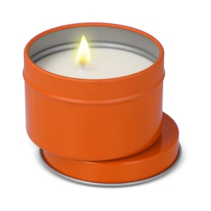 Bougie parfumée à base de plantes Kirtan dans une grande boîte en métal recyclé 26