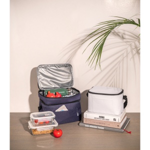 CANCUN. Sac thermique en polyester recyclé 600D avec sangle réglable 7 L 8