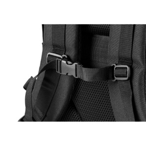 EDINBURGH BPACK. Sac à dos de style militaire en 600D, polyester recyclé haute densité et doublure en polyester recyclé 210D, 17'3' 9