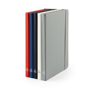 CAMPUS. Cahier A5 à couverture rigide en PU (35% recyclé) avec pages lignées 100% recyclé 9