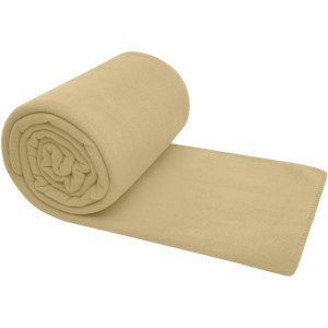 La couverture à carreaux unie Huggy est composée à 100 % de polaire 200 g/m², une matière douce et confortable qui fournit rapidement la chaleur nécessaire et retient la chaleur corporelle. 17