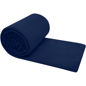 La couverture à carreaux unie Huggy est composée à 100 % de polaire 200 g/m², une matière douce et confortable qui fournit rapidement la chaleur nécessaire et retient la chaleur corporelle. 20