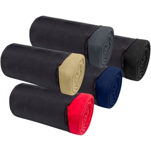 La couverture à carreaux unie Huggy est composée à 100 % de polaire 200 g/m², une matière douce et confortable qui fournit rapidement la chaleur nécessaire et retient la chaleur corporelle. 28
