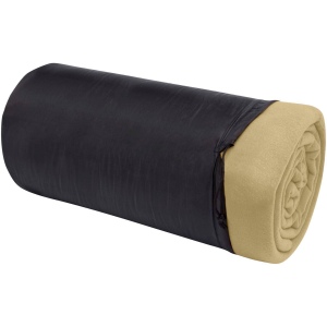 La couverture à carreaux unie Huggy est composée à 100 % de polaire 200 g/m², une matière douce et confortable qui fournit rapidement la chaleur nécessaire et retient la chaleur corporelle. 2