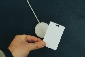 Carte de géolocalisation rechargeable en ABS RCS Findit 12