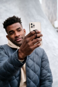 Porte téléphone avec aimant en plastique RCS Terra 10