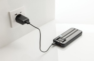 Powerbank 10.000mAh en plastique RCS avec câbles Turbopack 9