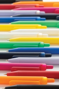 Stylo avec finition gomme en ABS recyclé certifié GRS Tide 53