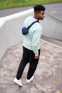 Sac banane / bandoulière en rPET AWARE™ Aero 25