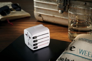 SKROSS Adaptateur de voyage universel MUV Micro 6