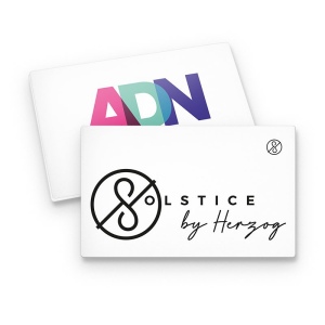 BADGE PLASTIQUE (PS) RECTANGLE 70x43 mm AVEC PINCE EPINGLE 5