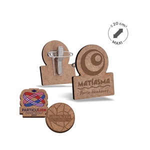 BADGE MDF EP 3 mm AVEC PINCE-EPINGLE MAXI 20 cm2