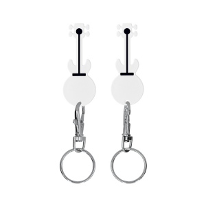 PORTE-CEL MOUSQUETON AVEC JETON FORME GUITARE 3