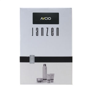 Un set cadeau avec 4 produits pour le corps préférés – la promesse de soins aux vertus bienfaisantes, au parfum Black 22 de la marque JANZEN 4