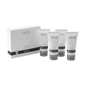 Set de voyage de 4 produits au parfum Black 22 de la marque JANZEN 2