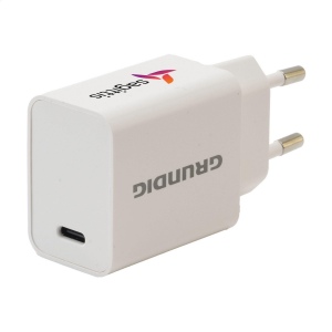 Faites l'expérience d'une charge rapide et efficace avec ce chargeur Grundig 30W, doté d'un boîtier en ABS 5