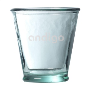 Verre rustique avec un rebord épais
