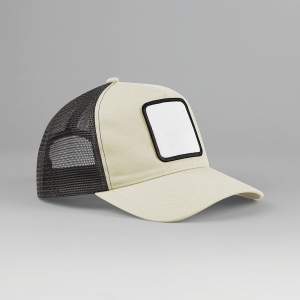 Casquette trucker 5 panneaux avec patch carré 5