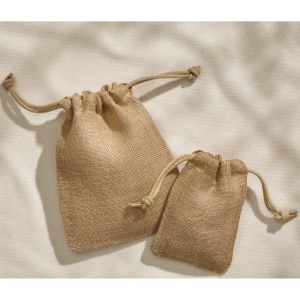 Sac avec cordon en toile de jute 3