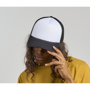 Casquette style rappeur