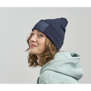 Bonnet avec empiècement pour marquage