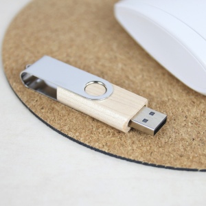 Clé Usb TWISTER en bois 3