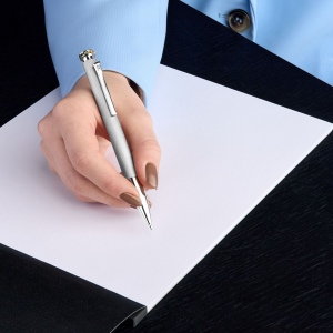 Stylo bille Mademoiselle Rainbow Silver 3