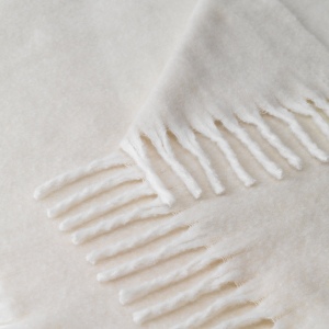 COMFY. Couverture en polyester recyclé (100% rPET) (300 g/m²), au toucher mohair 11