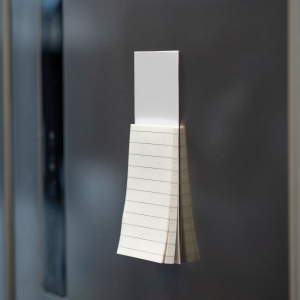 Aimant pour réfrigérateur avec notes HELGE 4