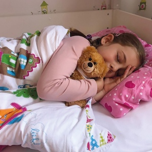 Maman ours en peluche BENIAMINO 3