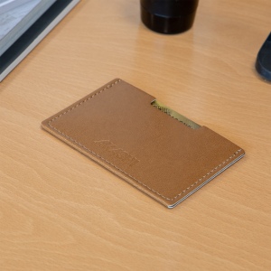 PORTE CARTE SIMPLE EN SIMILI-CUIR LISSE MARRON 4