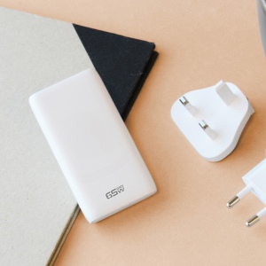 PASO - CHARGEUR SECTEUR 65W UNIVERSEL - EU/US/UK/AUS 9