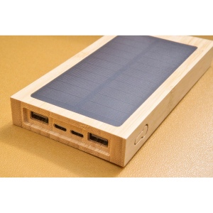 Power bank solaire en bambou Elz 4