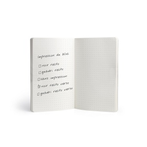 NOTEBOOK DOS CARRE COLLE - MIDI 150 x 210 mm - COUVERTURE 380g SATIMAT AVEC PELLICULAGE MAT PAGES 1 ET 4 - BLOC INTERIEUR DE 96 PAGES 80g OFFSET IMPRESSION NOIRE RECTO VERSO - COINS DROITS 2