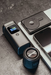 Powerbank magnétique 15.000mAh/100W Urban Vitamin Sunnyvale 10