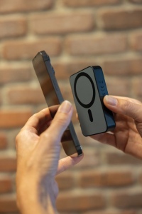 Powerbank magnétique 10.000mAh en plastique RCS Amporia 9
