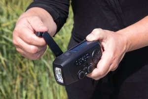 Radio d'urgence en plastique recyclé RCS RescueWave 8