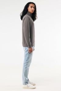 Sweater IQONIQ à col montant zippé en coton recyclé Elgon 89